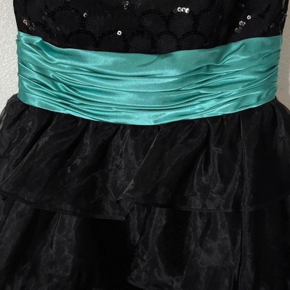 David's Bridal Black Teal Strapless Tiered Ruffle Sequin Dress Size 12 - Picture 5 of 7